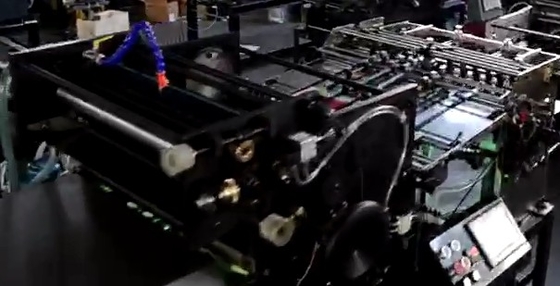 Szybkość automatyczna maszyna do lakierowania UV do druku i pakowania Ecoo CF-620A