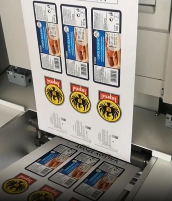 Maszyna do drukowania etykiet z cyfrowymi naklejkami LED
