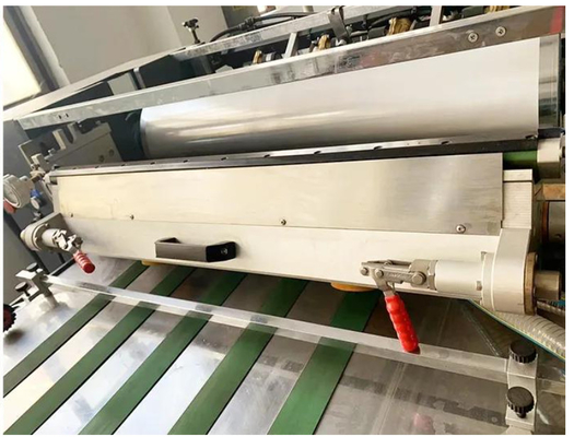 Automatyczna maszyna do lakierowania 760mm Format Spot UV Coating Machine