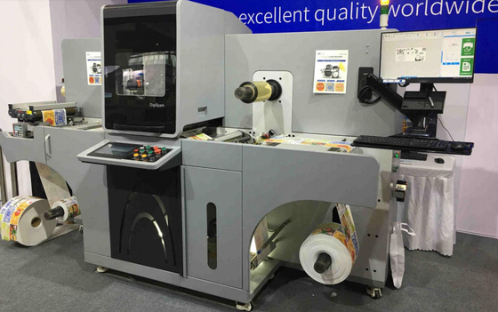 Digital Label Enhancement Foil Stamping And Varnish Finishing Machine (Folii do wytłoczenia etykiet cyfrowych i lakierów)