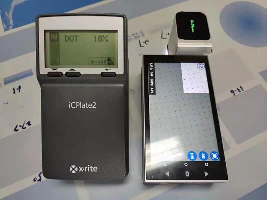 Densytometr płytowy CTP z ekranem dotykowym HD LCD o rozdzielczości 720p i systemem operacyjnym Android z precyzyjnym pomiarem DOT
