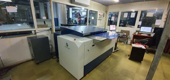 35 płytek na godzinę Maszyna CTP termiczna z rozdzielczością 2400 dpi i automatycznym ładownikiem do druku wstępnego