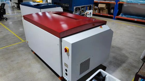 Maszyna do produkcji płyt termicznych CTP o wymiarach 800 x 690 mm do druku offsetowego